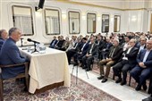 وزیر الثقافة الإیرانی یؤکد ضرورة وضع خارطة طریق للعلاقات الثقافیة مع روسیا