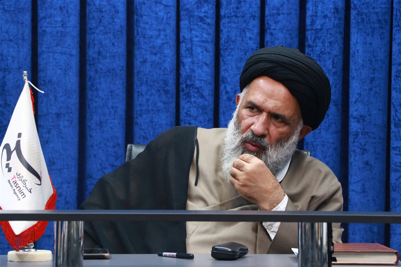 حوزه علمیه , وحدت حوزه و دانشگاه , صدسالگی حوزه علمیه قم , حوزه پیشرو و سرآمد , حوزه انقلابی , مرکز مطالعات راهبردی تسنیم , نویسندگان ,