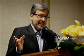 رونمایی از تمبر اختصاصی جشنواره بین‌المللی ویستا در آیین تجلیل از فعالان گردشگری اصفهان