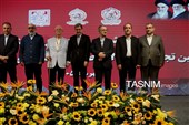 رونمایی از تمبر اختصاصی جشنواره بین‌المللی ویستا در آیین تجلیل از فعالان گردشگری اصفهان