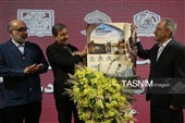 رونمایی از تمبر اختصاصی جشنواره بین‌المللی ویستا در آیین تجلیل از فعالان گردشگری اصفهان