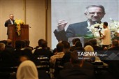 رونمایی از تمبر اختصاصی جشنواره بین‌المللی ویستا در آیین تجلیل از فعالان گردشگری اصفهان