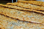هشدار درباره فروش اجباری نان کنجدی/ تخلفات را به 135 گزارش دهید