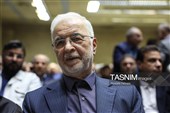 اسکندر مومنی وزیر کشور در مراسم ختم «احمد ناطق نوری»