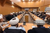 نشست هم‌اندیشی روحانیون فرهیخته اردبیل با نماینده ولی‌فقیه در امور حج و زیارت