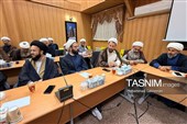 نشست هم‌اندیشی روحانیون فرهیخته اردبیل با نماینده ولی‌فقیه در امور حج و زیارت