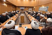 نشست هم‌اندیشی روحانیون فرهیخته اردبیل با نماینده ولی‌فقیه در امور حج و زیارت