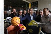بازدید رئیس‌کل بانک مرکزی و استاندار اردبیل از واحدهای تولیدی