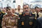 برخورد با خائنان وطن‌فروش همچون سربازان دشمن خواهد بود