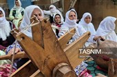 پنجه‌های هنرمند زنان عنبران‌علیا؛ روایت شکوفایی گردشگری روستایی