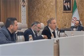 پاک‌آیین: زیرساخت‌های حقوقی و اقتصادی رسانه‌ها آسیب دیده است