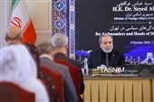 نشست وزیر امور خارجه با سفرا و کارداران و روسای نمایندگی های خارجی و بین‌المللی مقیم تهران