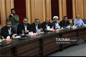 اعطای احکام اعضای شورای سیاست‌گذاری سومین کنگره 2000 شهید استان بوشهر