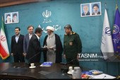 اعطای احکام اعضای شورای سیاست‌گذاری سومین کنگره 2000 شهید استان بوشهر
