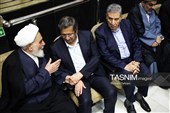 عبد الناصر همتی رئیس بانک مرکزی و حجت الاسلام و المسلمین ناطق نوری در مراسم یادبود بدرالسادات عراقچی