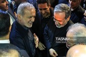 مسعود پزشکیان رئیس جمهور،سید عباس عراقچی وزیر امور خارجه در مراسم یادبود بدرالسادات عراقچی