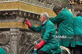 تنظیف ضریح مطهر امام رضا علیه‌السلام