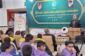نشان استاندارد بر سینه خانه سالمندان بیرجند