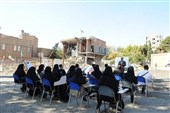 برگزاری کلاس مخابرات ماهواره استاد علم و صنعت در محل اصابت دشمن در جنگ