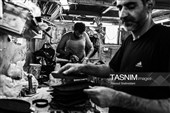 نفس کم‌رمق تولید کفش با آهنگ چکش و درفش