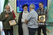دیدار تولیت جمکران با اساتید و هنرمندان عرصه نقاشی