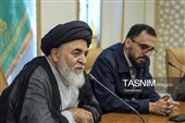 دیدار تولیت جمکران با اساتید و هنرمندان عرصه نقاشی