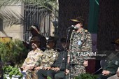 دشمن در برابر عظمت و اراده ملت ایران زانو می‌زند