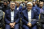 از سمت راست:محمدرضا عارف معاون اول رئیس جمهور و محمدرضا ظفرقندی وزیر بهداشت در مراسم ختم مادر رئیس سازمان برنامه و بودجه