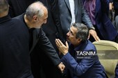عبد الناصر همتی رئیس بانک مرکزی  در مراسم ختم مادر رئیس سازمان برنامه و بودجه