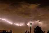 قطعی برق در مناطقی از جنوب تهران به علت وقوع طوفان