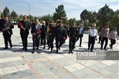 غبارروبی و عطرافشانی مزار شهدای امامزاده محمد(ع) کرج