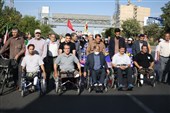 همایش پیاده‌روی خانوادگی روز کرج با رنگ‌وبوی ایثار و شهادت