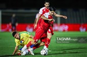 دیدار تیم‌های پرسپولیس و صنعت نفت آبادان
