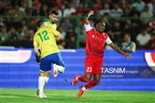 دیدار تیم‌های پرسپولیس و صنعت نفت آبادان