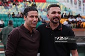 محمد نوری سرمربی تیم صنعت نفت و مهدی تارتار سرمربی تیم پرسپولیس