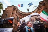 تجمع اعتراضی مقابل سفارت فرانسه در تهران