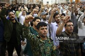 وداع پرشور مردم قم با پیکر شهید آقایی