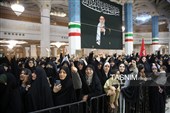 وداع پرشور مردم قم با پیکر شهید آقایی