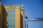 شست‌وشو دیوارهای مسجد مقدس جمکران