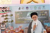 تصرف ذهن جوانان در جنگ شناختی اولویت دشمن است