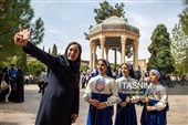آیین گلباران آرامگاه  حافظ شیرازی