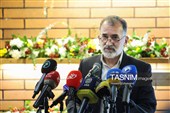 سخنرانی اکبر نصراللهی رئیس دانشکده علوم اجتماعی، ارتباطات و رسانه در مراسم رونمایی از یادمان شهدای دبستان شجره طیبه میناب در دانشگاه  آزاد تهران مرکزی