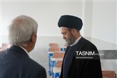 بازدید آیت‌الله عاملی از مدرسه وقفی پروفسور رسول خدابخش در اردبیل لید: