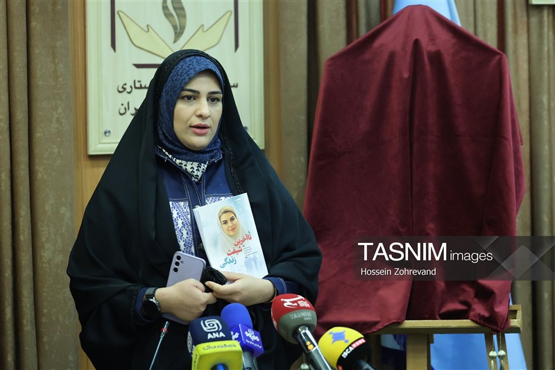 رونمایی از کتاب تا آحرین شیفت زندگی در پایان نشست خبری رئیس سازمان نظام پرستاری