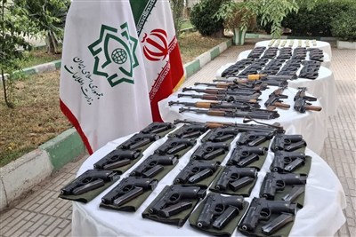 الأمن الداخلي الإيراني: نواجه زيادة في تهريب الأسلحة والذخائر إلى البلاد