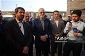  منوچهر خواجه دلویی رییس بنیاد مسکن انقلاب اسلامی  و حمید ملانوری، استاندار همدان 