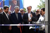 حمیدرضا حاجی‌بابایی نایب رئیس مجلس ، منوچهر خواجه دلویی رییس بنیاد مسکن انقلاب اسلامی و  حمید ملانوری، استاندار همدان