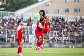 دیدار تیم های فوتبال خیبر خرم آباد و پرسپولیس