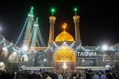 حضور پرشور زائران در حرم بانوی کرامت در شب میلاد حضرت زینب کبری (س)