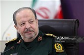 وزیر الدفاع الإیرانی بالوکالة مخاطباً الأمریکیین: علیکم أن تقولوا "أمرک سیدی!"